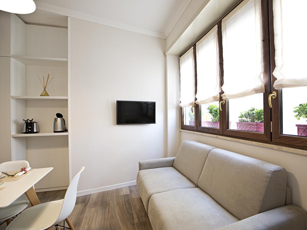 Lägenhet på 80 m² i Plebiscito, med 3 sovrum och 2 badrum  Neapel Exteriör bild